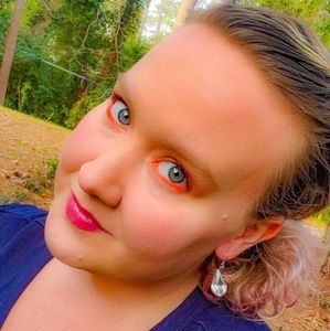 Meet your Posher, Faith-anne